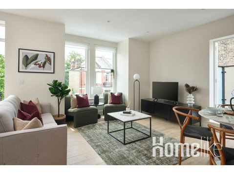 Fulham  2 bedroom apartment - 	
Lägenheter