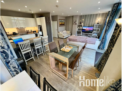 Luxury 5* Penthouse Greenwich sleep 6 with parking - Apartments