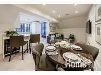 Luxury Two Bedroom Riverside Penthouse - Apartemen
