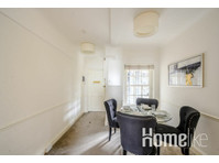 Modern 2 Bed Flat in the heart of Chelsea - Asunnot