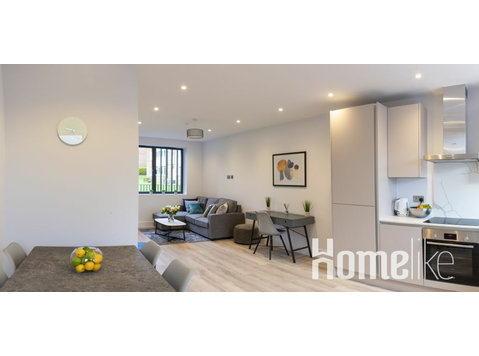 Nieuw eigentijds huis met drie slaapkamers in een nieuwe… - Appartementen