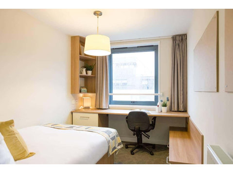 Silver Ensuite Mid Level - Only Students - Apartments