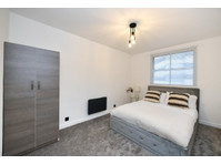 Staines Road West, Sunbury on Thames - Apartmány