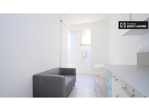 Studio Apartment for rent in Kensal Green, London - Byty