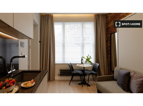 Studio Apartment for rent in Kensington and Chelsea, London - Lakások