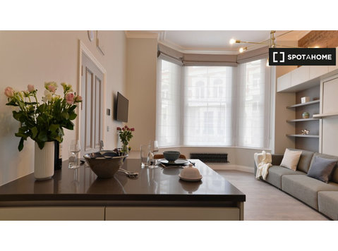 Studio Apartment for rent in Kensington and Chelsea, London - Апартаменти