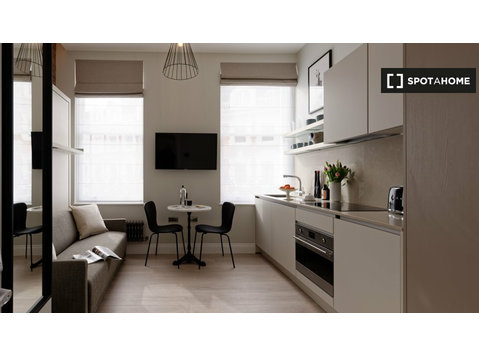 Studio Apartment for rent in Kensington and Chelsea, London - Квартиры