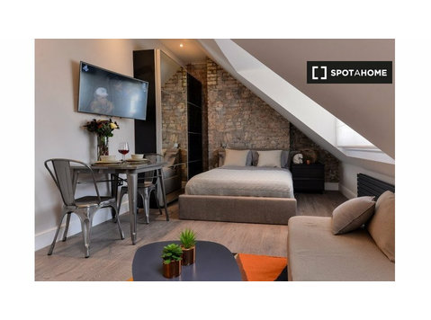 Studio apartment for rent in Cricklewood, London - Lejligheder