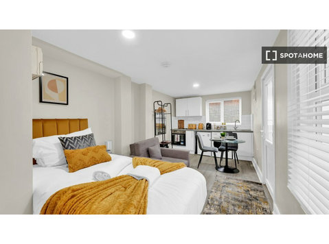 Apartamento estúdio para alugar em Hornsey, Londres - Apartamentos