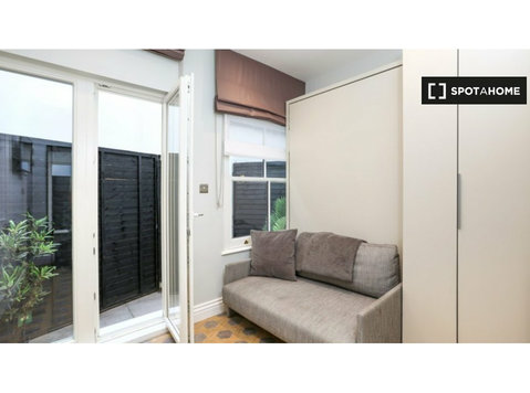 Studio apartment for rent in Marylebone, London - شقق