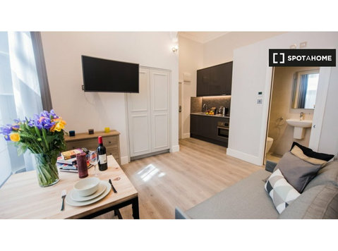 Einzimmerwohnung zu vermieten in Notting Hill, London - Wohnungen