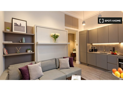 Studio apartment for rent in Notting Hill, London - Апартаменти