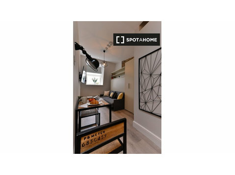 Studio apartment for rent in Notting Hill, London - 아파트