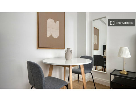 Studio apartment for rent in University Of London, London - Apartments