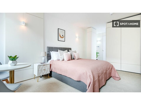 Hounslow, Londra'da kiralık ortak yaşam stüdyo daire - Apartman Daireleri