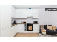 Studio for rent in Aylesbury, London - Apartamente
