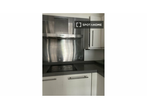 Studio for rent in Canning Town South, London - Apartments