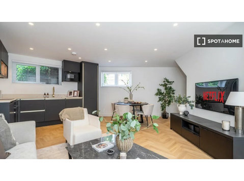 Monolocale in affitto a Chiswick Riverside, Londra - Appartamenti