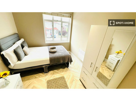 Studio for rent in Longthornton, London - Apartments