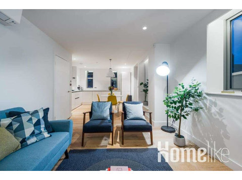 Apartamento de dos habitaciones - Pisos