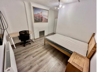 Vigilant Close, London