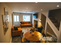 Cathy's Cottage - Modern | Sun Trap Patio | 3 Bed | Central - Apartments