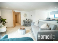 Stunning two bedroom apartment - דירות