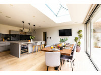 Luxury Home with Garden, Gym & Roof Terrace! - Apartamentos