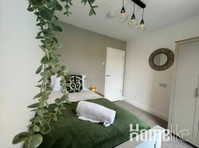 Welcome to our Charming 3 bed Maisonette in the Heart of… - شقق