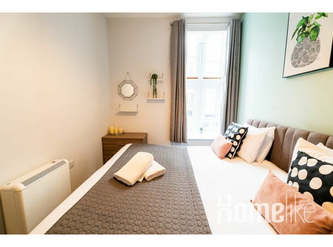 Modern one bedroom apartment - குடியிருப்புகள்  