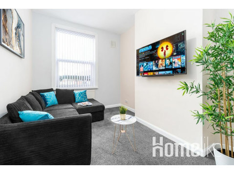 Luxury Two Bedroom Apartment - Asunnot