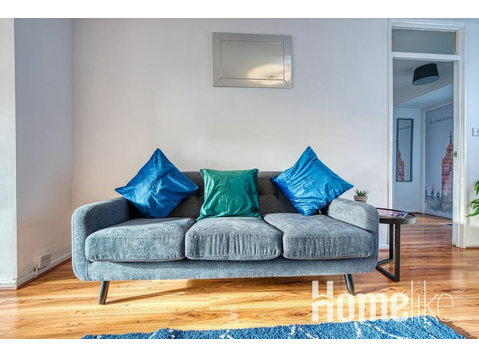3 Bedroom Luxurious home near Birmingham City Centre, Ideal… - Апартмани/Станови