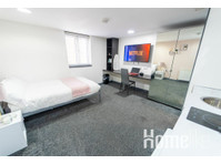 Large equipped studio close to City centre! - 公寓