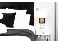 Luxury 2 Bed Apartment - Parking - JQ - Διαμερίσματα