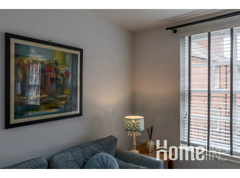 98 St. Georges · Amplio apartamento de 2 habitaciones y 2… - Pisos