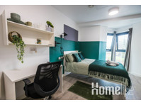 A Modern one bedroom Studio located in near the centre of… - Căn hộ