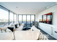 Luxurious 2-Bedroom Penthouse Apartment - شقق