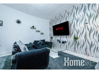 65 Inch TV with 2 Bedroom House - Διαμερίσματα