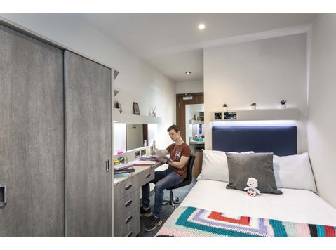 Gold En-suite Serviced Apartment in Leeds - 	
Lägenheter