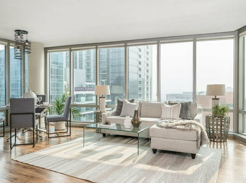 1/1 condo /w/d modern kitchen, parking! - Apartman Daireleri
