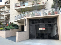 S Barrington Ave, Los Angeles - Apartamente