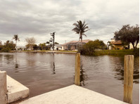 SW 5th Pl, Cape Coral - Куће