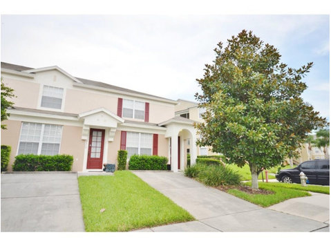 Silver Palm Dr, Kissimmee - Hus