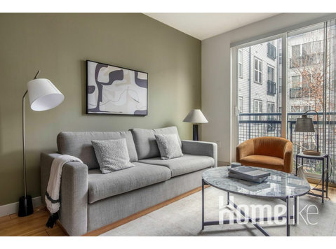 Outstanding South Boston 1BR w/ Gym, nr Red Line & Shops - 아파트