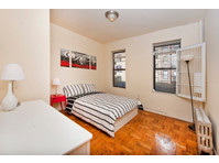E 102nd St, New York City - Apartman Daireleri