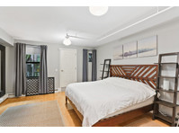 W 137th St, New York City - Appartements