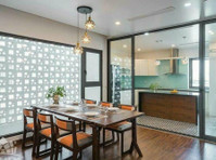 Spacious & Brand new 03 bedroom apartment in Tay Ho - Apartamente regim hotelier