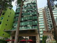 4-star Fusion Suites Saigon hotel for sale - Офис / Търговски обекти
