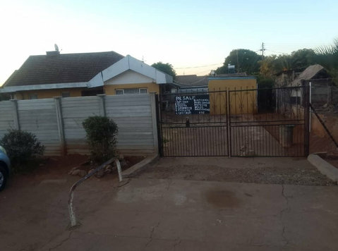 4 Bedroomed house for sale in Barham Green Bulawayo - Case