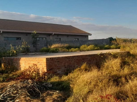 515m2 Residential Stand on 3 Bedroom Slab For Sale - Terrenos
